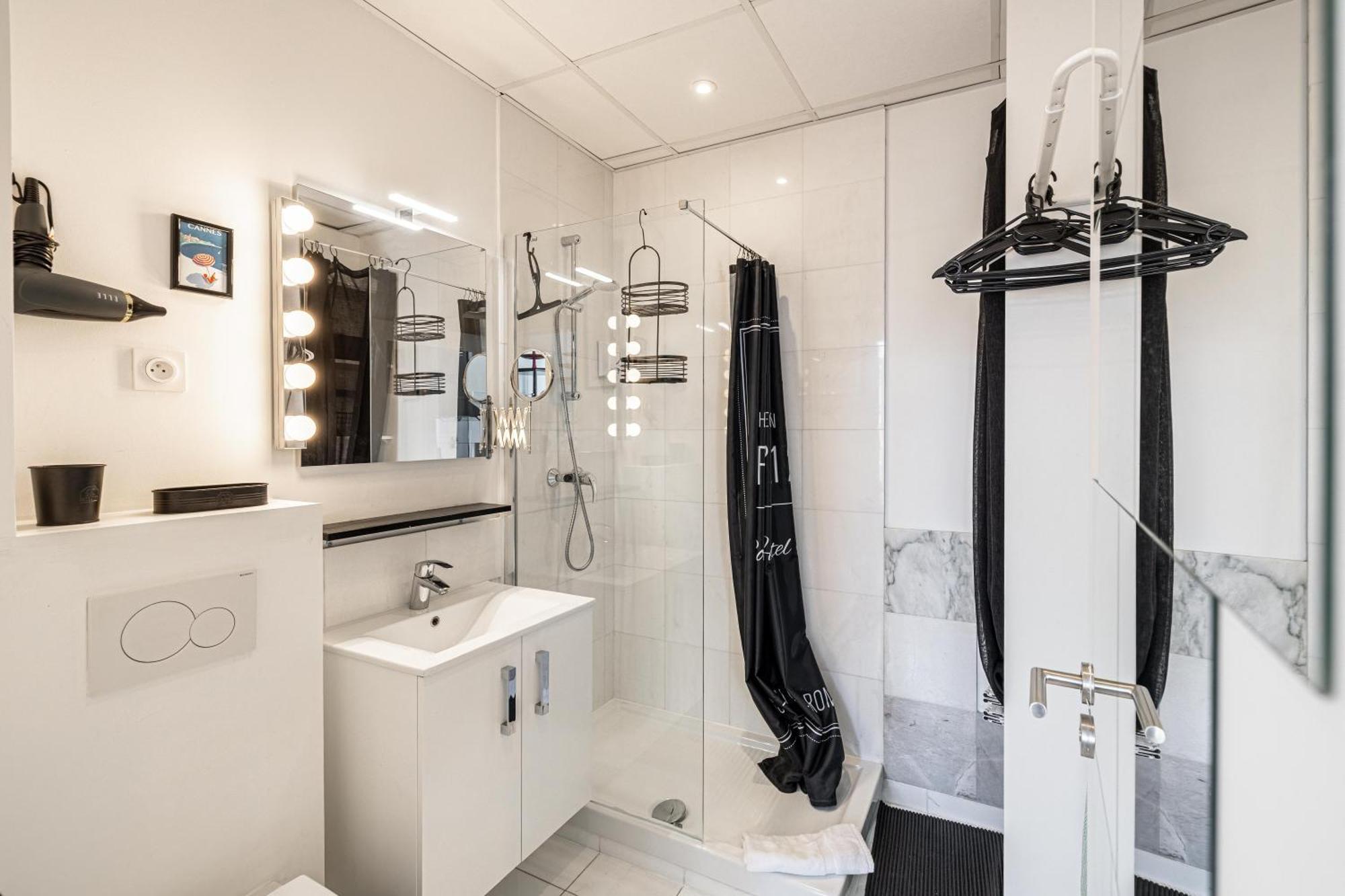 Private - Small Studio For Two At 5 Minutes From Croisette คานส์ ภายนอก รูปภาพ